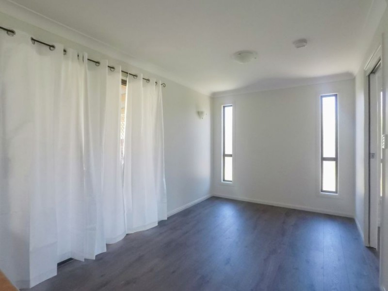 26 Priest Street, Rockville QLD 4350