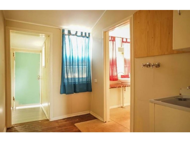 120 South Street, Centenary Heights QLD 4350