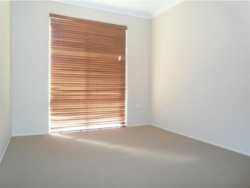 7 Samuel Court, Darling Heights QLD 4350