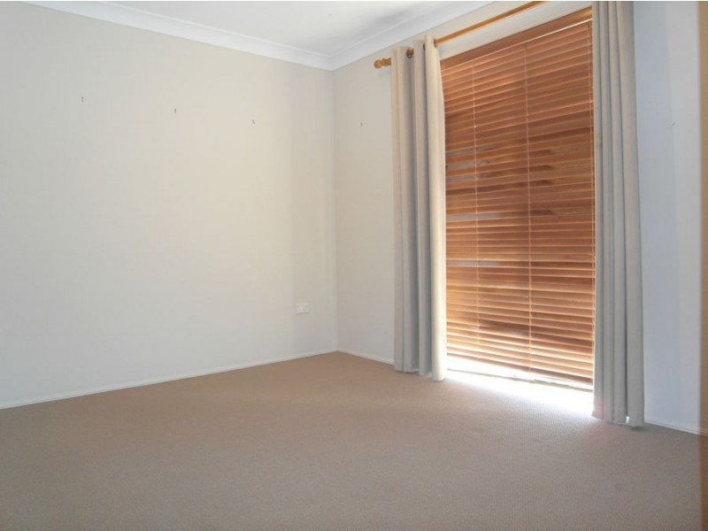 7 Samuel Court, Darling Heights QLD 4350