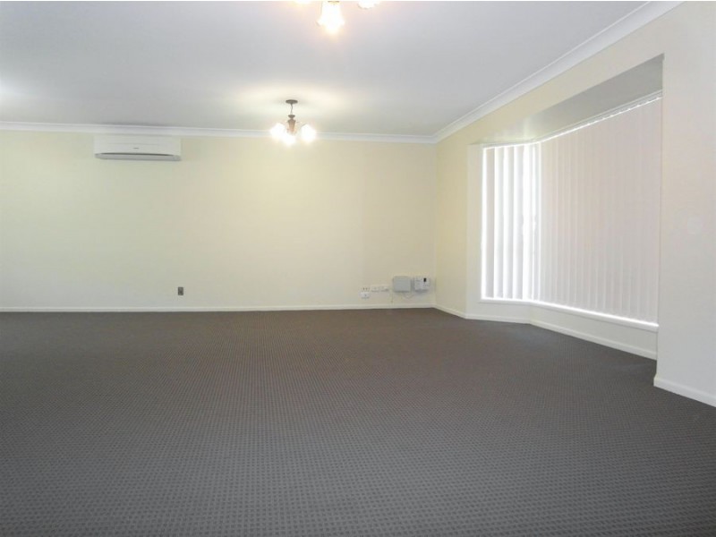 9 Degan Court, Middle Ridge QLD 4350