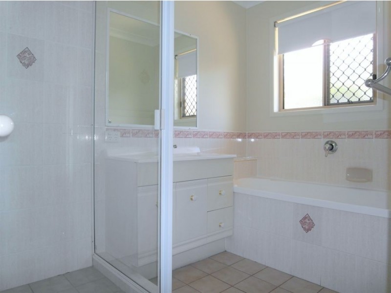 9 Degan Court, Middle Ridge QLD 4350