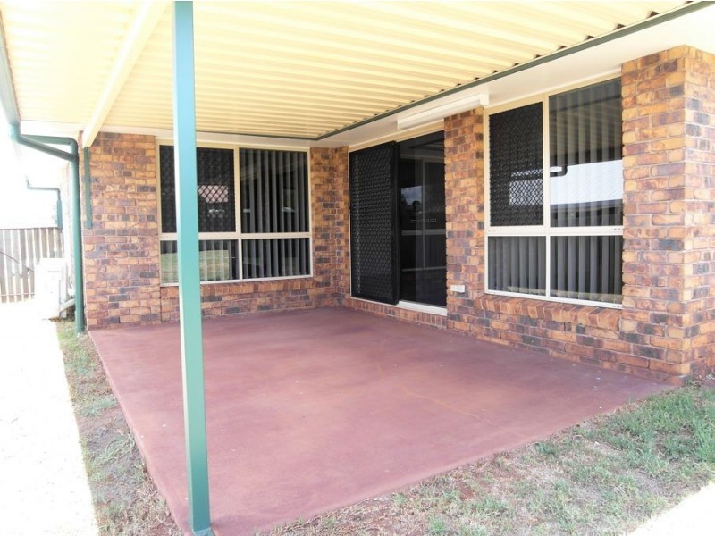 9 Degan Court, Middle Ridge QLD 4350
