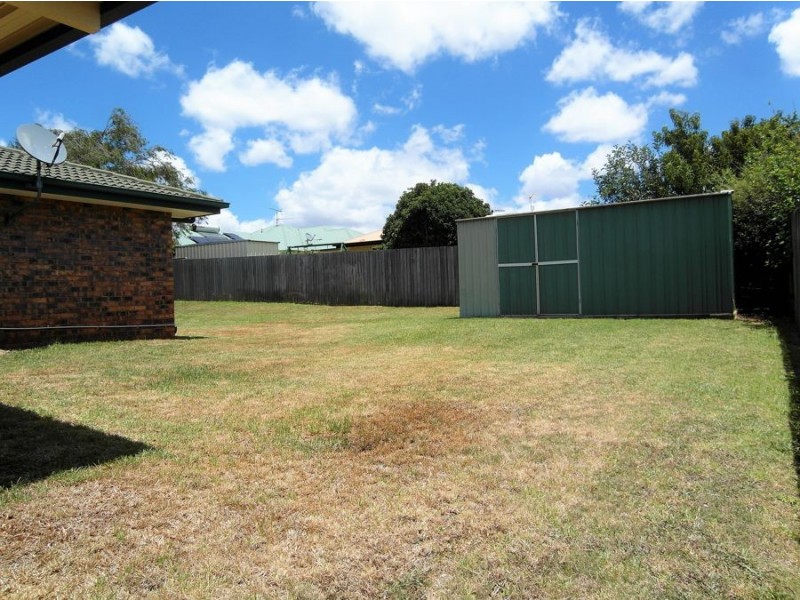9 Degan Court, Middle Ridge QLD 4350