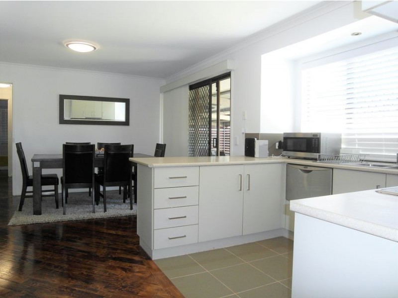 28 Arabian Street, Harristown QLD 4350