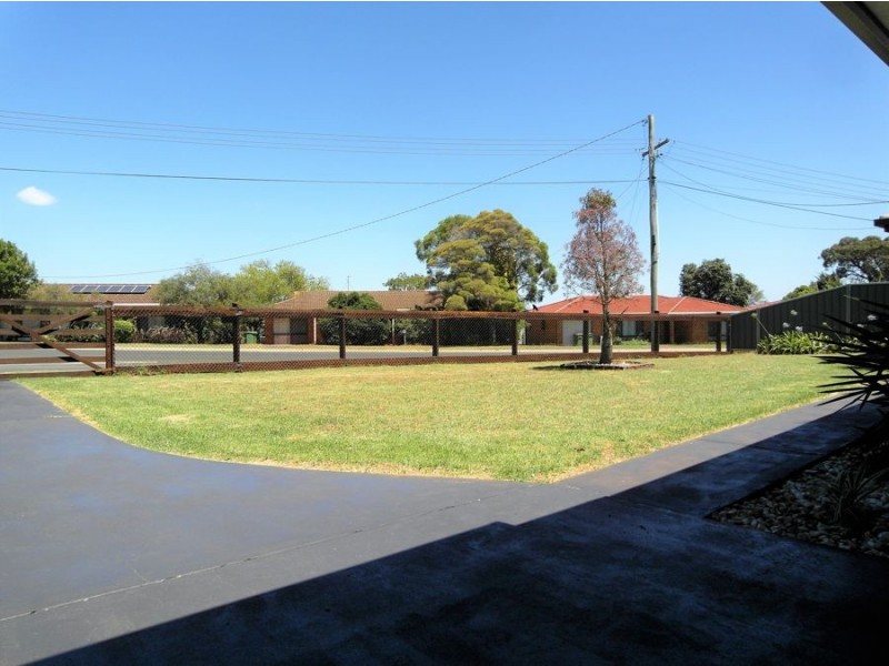 28 Arabian Street, Harristown QLD 4350