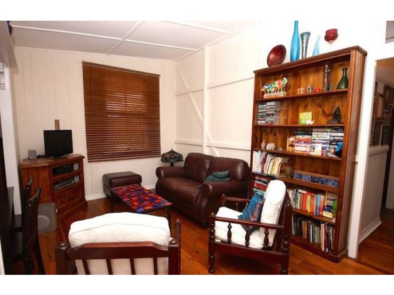 9 Lemnos Street, Harlaxton QLD 4350