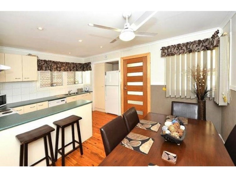 11 Hanlon Street, Newtown QLD 4350