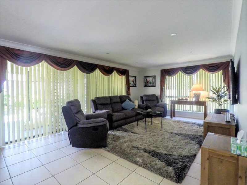 22 Patron Crescent, Glenvale QLD 4350