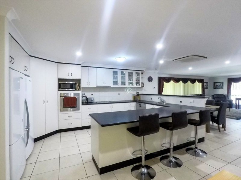 22 Patron Crescent, Glenvale QLD 4350