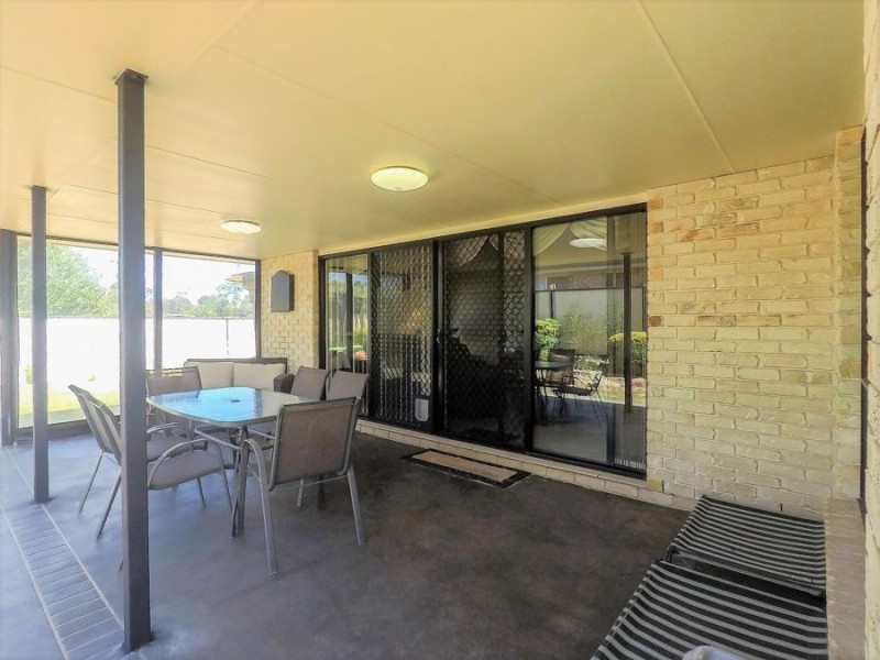 22 Patron Crescent, Glenvale QLD 4350