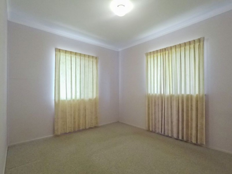 39 Martini Street, Mount Lofty QLD 4350