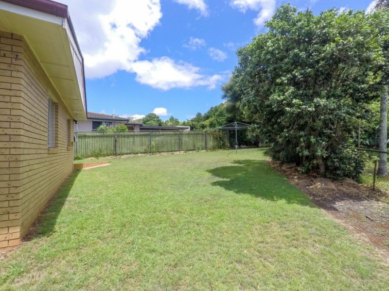 39 Martini Street, Mount Lofty QLD 4350