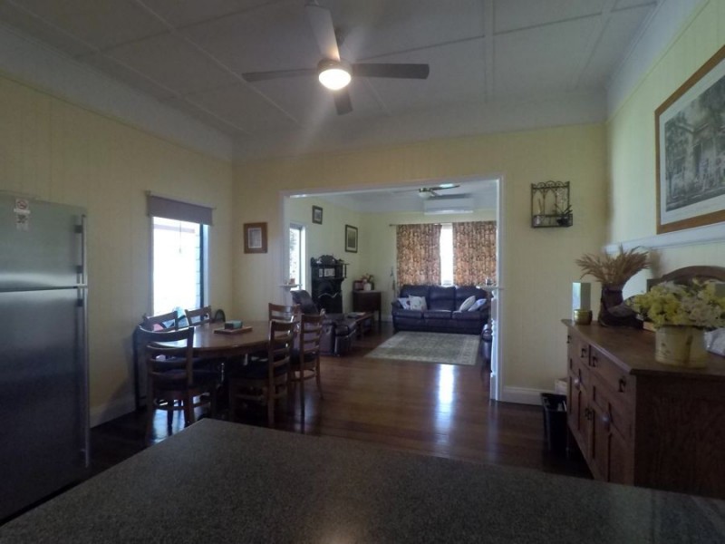 6 Karbul Crescent, Withcott QLD 4352