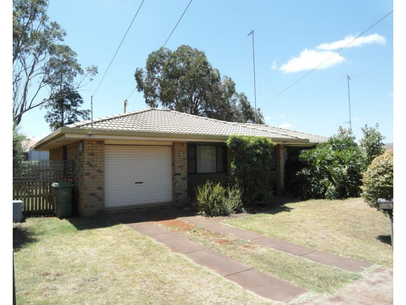 7 Dunemann Street, Kearneys Spring QLD 4350