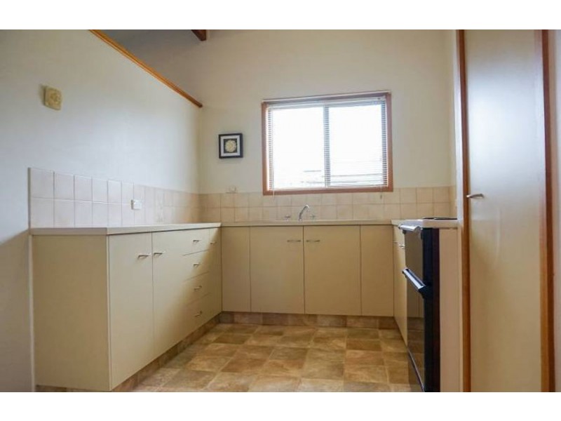 2/90a Alderley Street, Rangeville QLD 4350