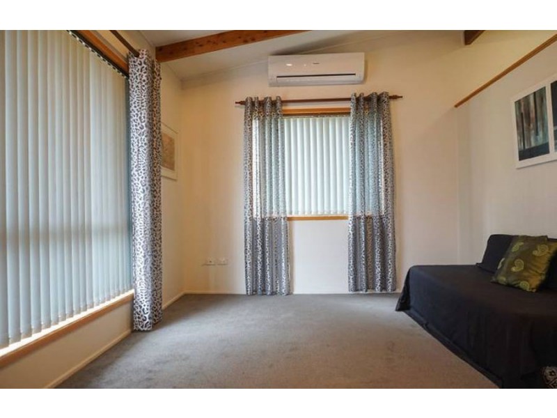 2/90a Alderley Street, Rangeville QLD 4350