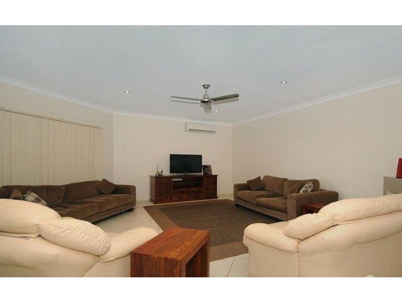 18 Dunbar Court, Highfields QLD 4352