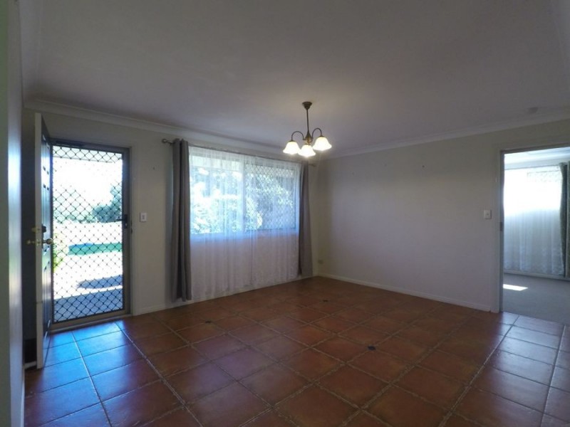 33 Seppelt Street, Wilsonton Heights QLD 4350