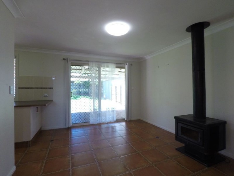 33 Seppelt Street, Wilsonton Heights QLD 4350
