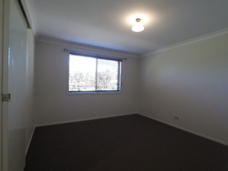 33 Seppelt Street, Wilsonton Heights QLD 4350
