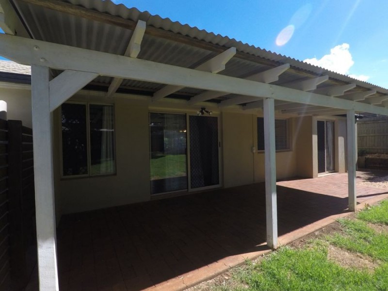 33 Seppelt Street, Wilsonton Heights QLD 4350