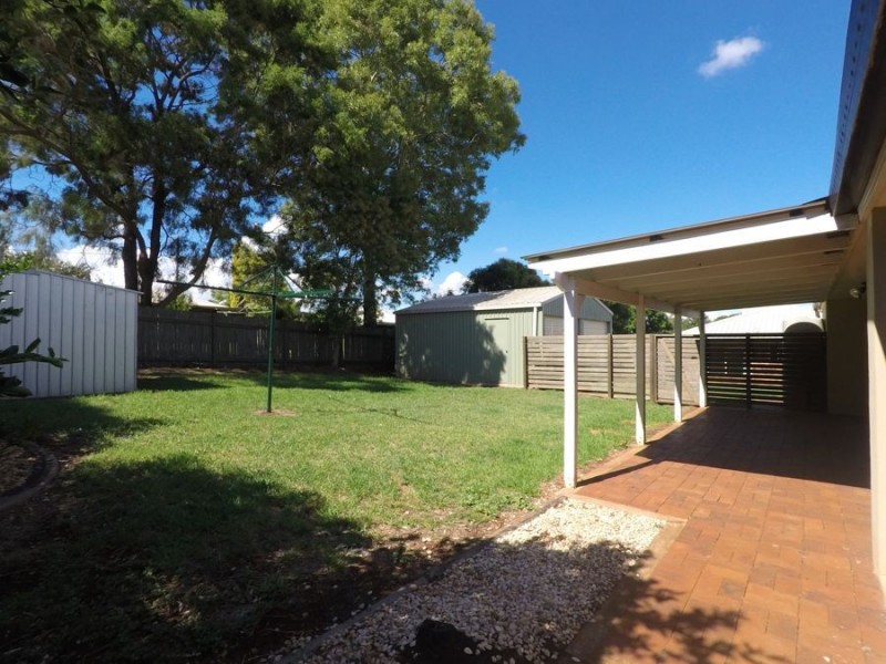 33 Seppelt Street, Wilsonton Heights QLD 4350