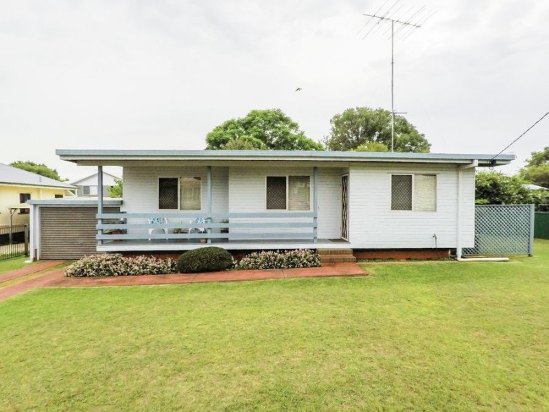 1a Avondale Street, Newtown QLD 4350