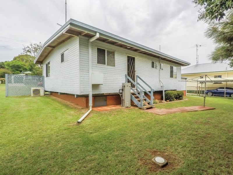 1a Avondale Street, Newtown QLD 4350