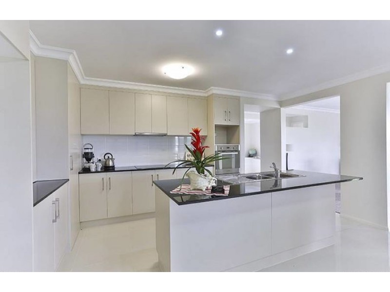 4 Wodalla Court, Hodgson Vale QLD 4352