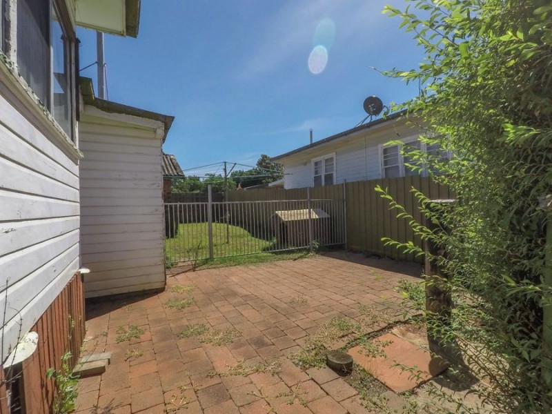 7 Victory Street, Newtown QLD 4350
