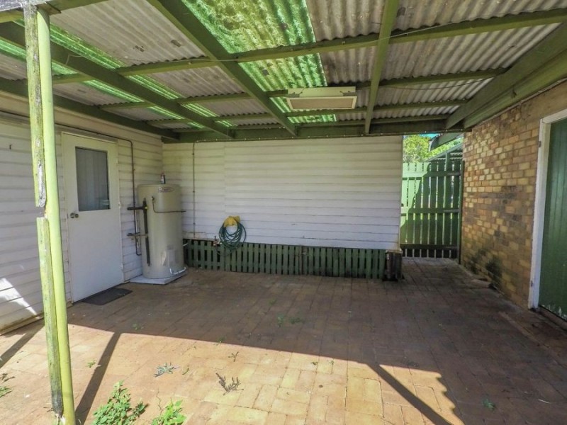 7 Victory Street, Newtown QLD 4350