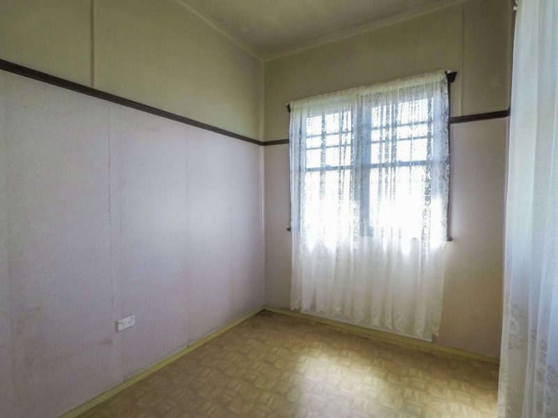 17 Priest Street, Rockville QLD 4350