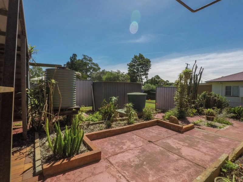 17 Priest Street, Rockville QLD 4350