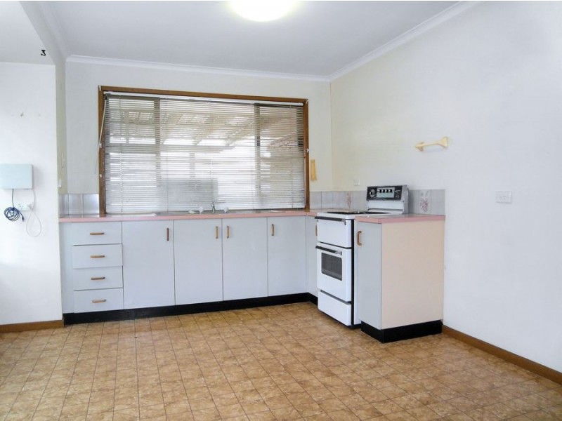 7 Schultz Street, Kearneys Spring QLD 4350