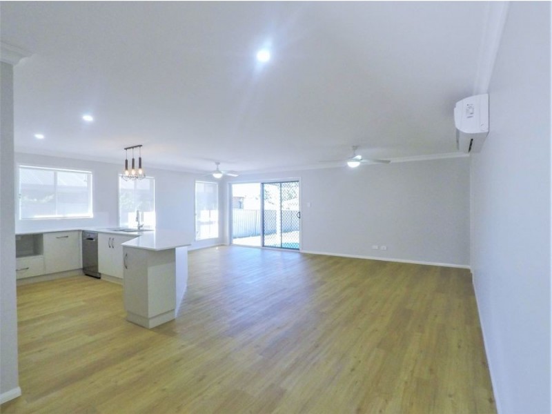 12 Bunkers Hill School Road, Westbrook QLD 4350