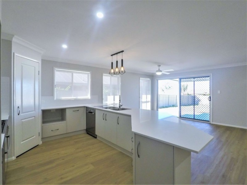 12 Bunkers Hill School Road, Westbrook QLD 4350