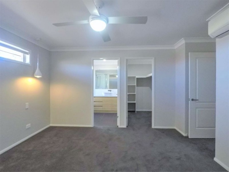 12 Bunkers Hill School Road, Westbrook QLD 4350
