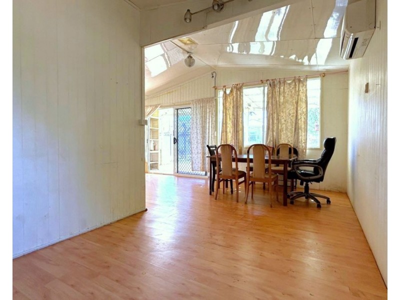 12 Vera Street, Newtown QLD 4350