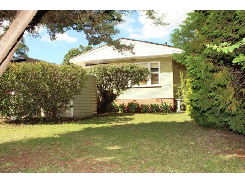 4 Batterbee Street, Rangeville QLD 4350