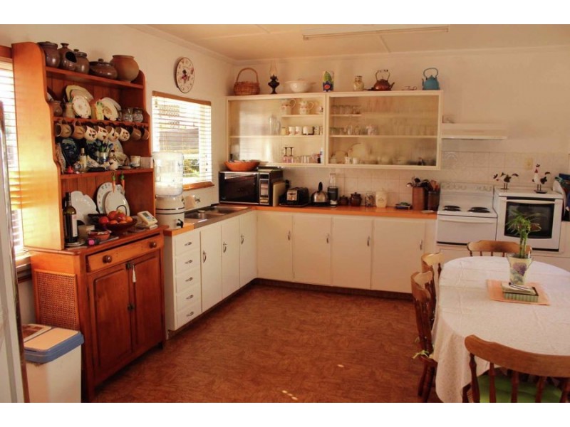 4 Batterbee Street, Rangeville QLD 4350