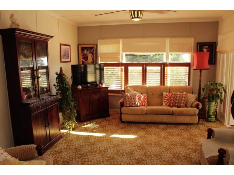 4 Batterbee Street, Rangeville QLD 4350