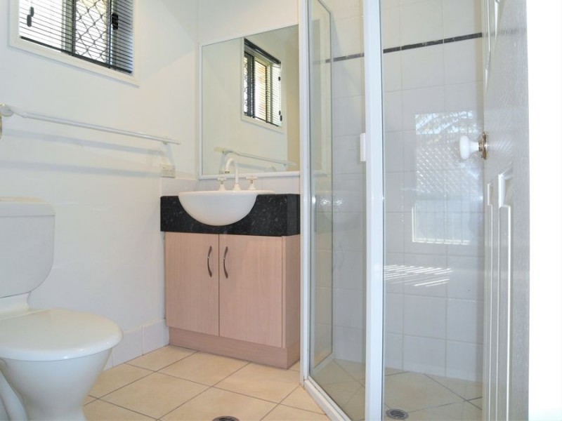 8 Samuel Court, Darling Heights QLD 4350