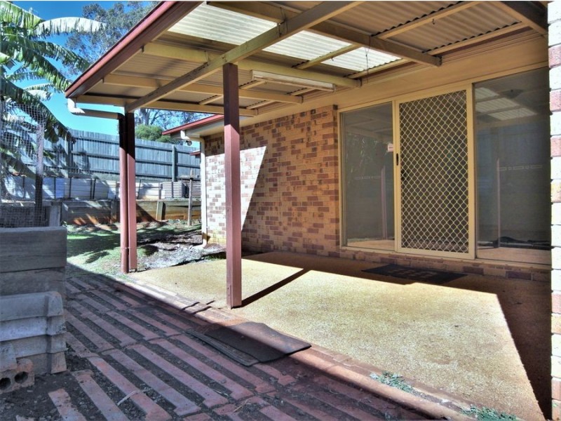 8 Samuel Court, Darling Heights QLD 4350