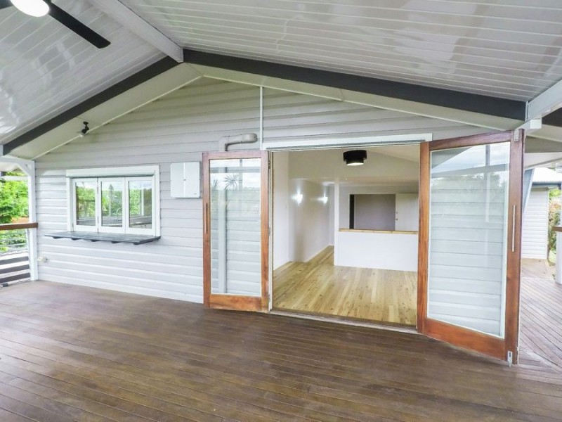 Centenary Heights QLD 4350