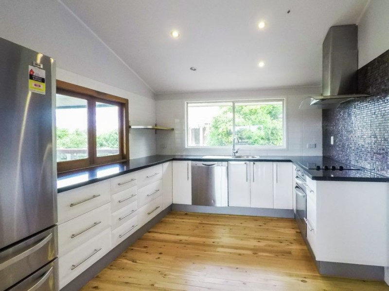 Centenary Heights QLD 4350