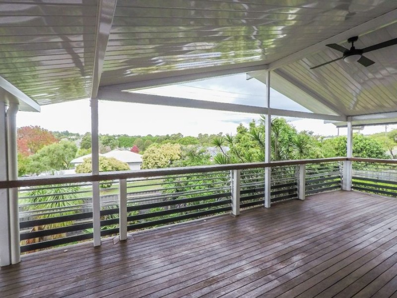 Centenary Heights QLD 4350