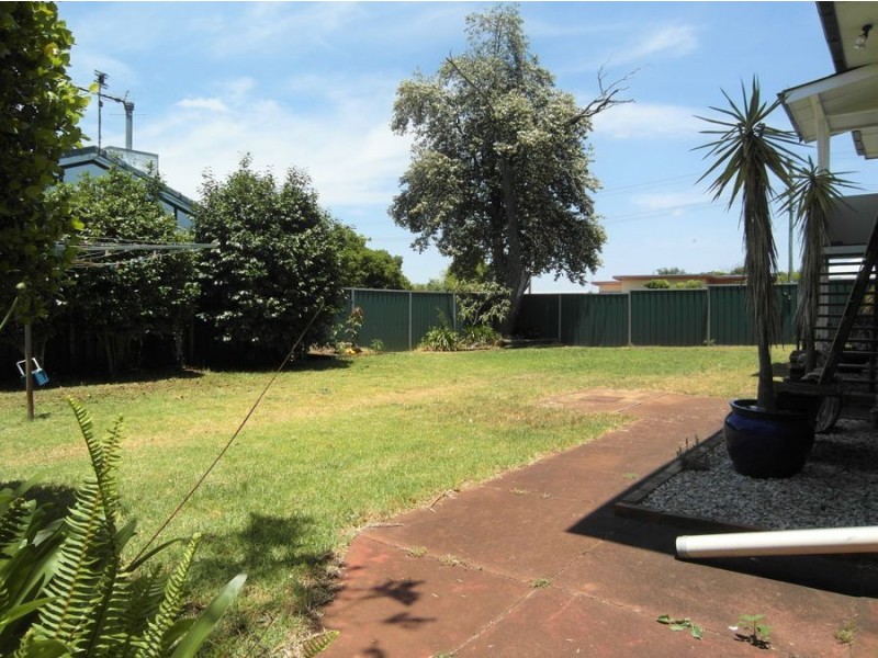 12 James Street, Rangeville QLD 4350