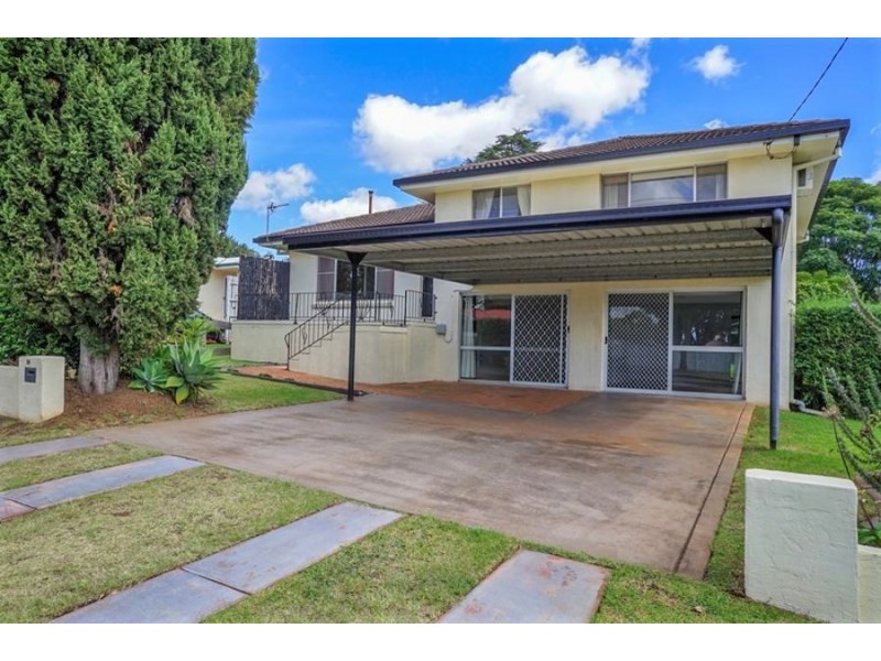 39 Leichhardt Street, Centenary Heights QLD 4350
