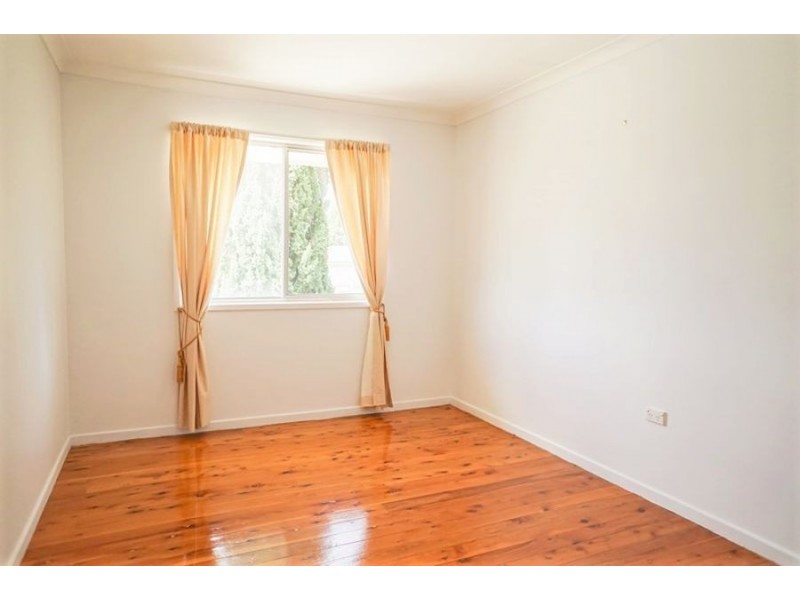 39 Leichhardt Street, Centenary Heights QLD 4350